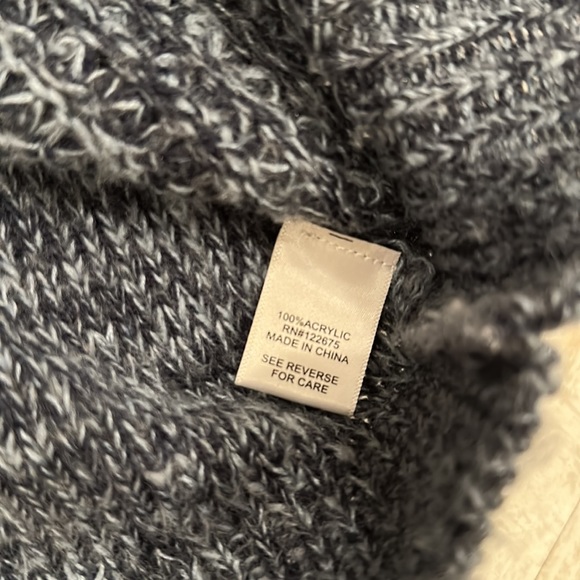 Lety & Me Soft Cable Sweater - Picture 5 of 5